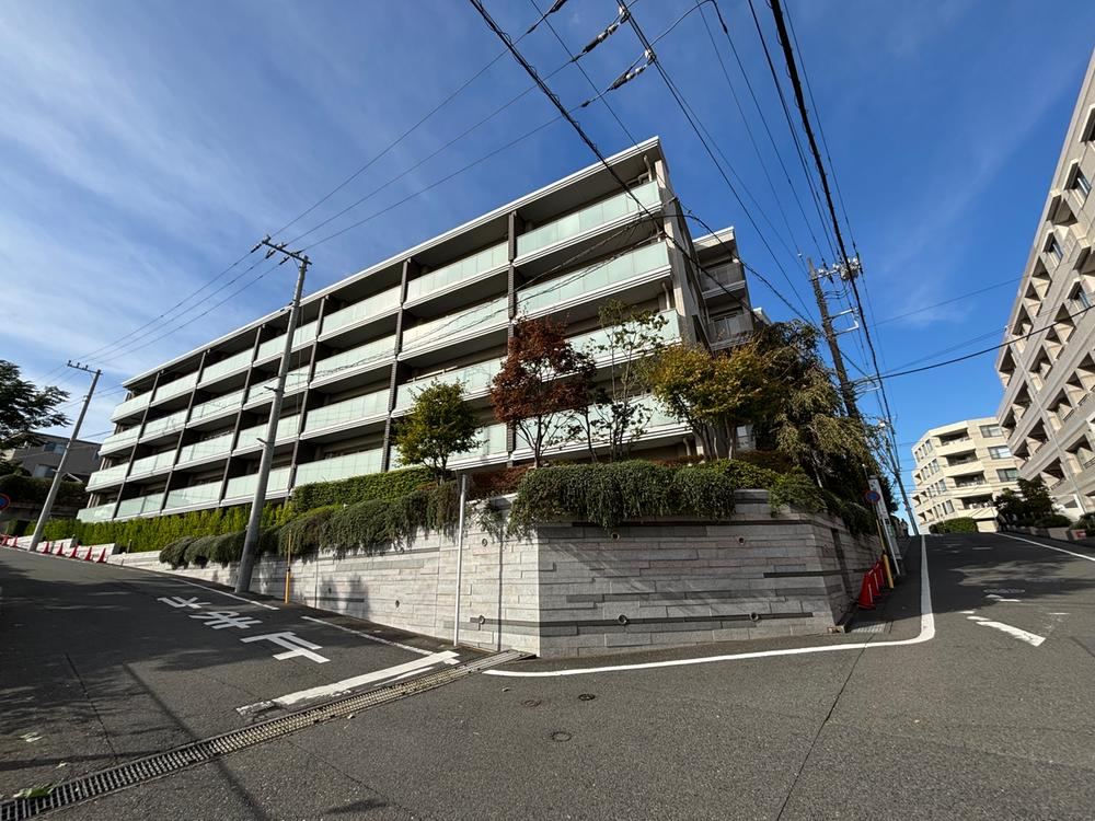 3LDK apartment in Miyamae Ward, Kawasaki, Kanagawa - Photo 1
