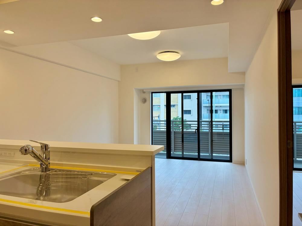 3LDK apartment in Sumida Ward, Tokyo - Photo 1