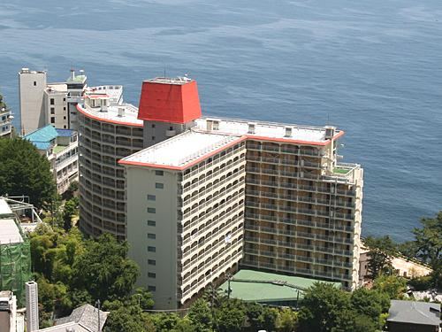 1LDK apartment in Atami, Shizuoka - Photo 1