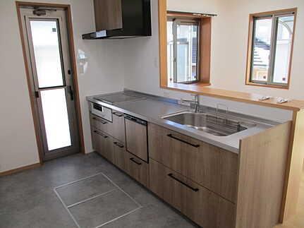 4LDK+S house in Hatsukaichi, Hiroshima - Photo 1