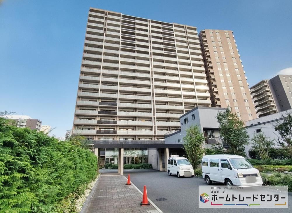 3LDK apartment in Tokorozawa, Saitama - Photo 1