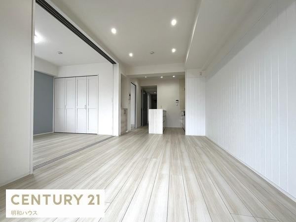 3LDK apartment in Tsurugashima, Saitama - Photo 1