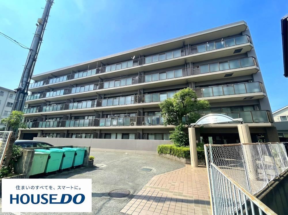 3LDK apartment in Hirakata, Osaka - Photo 1