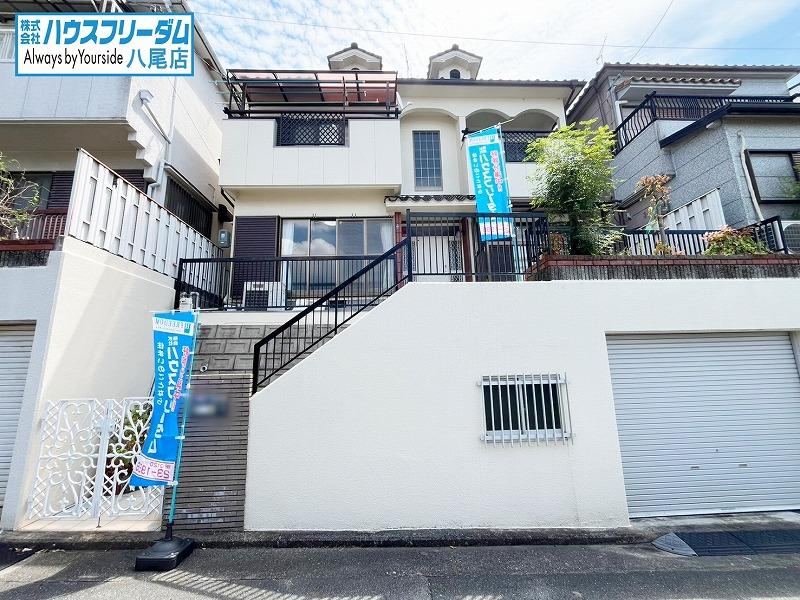 4LDK house in Yao, Osaka - Photo 1