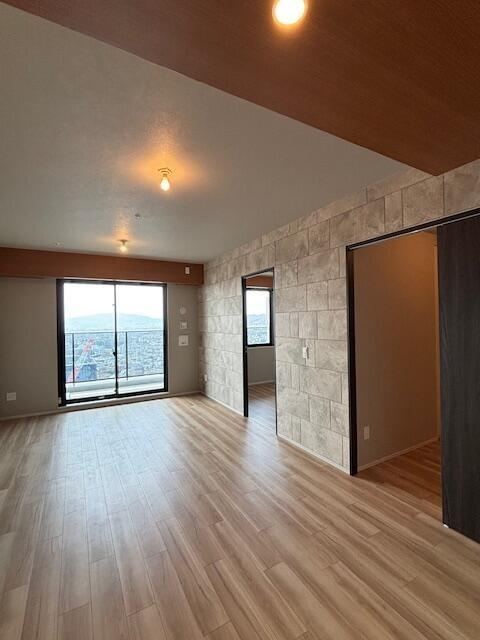 3LDK apartment in Mino, Osaka - Photo 1