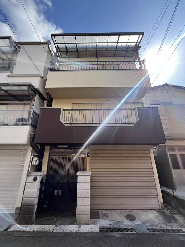 3DK house in Higashiosaka, Osaka - Photo 1