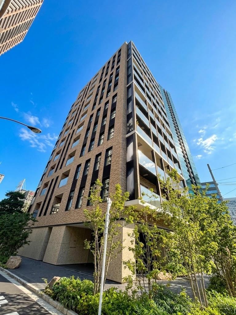 1LDK apartment in Minato Ward, Tokyo - Photo 1