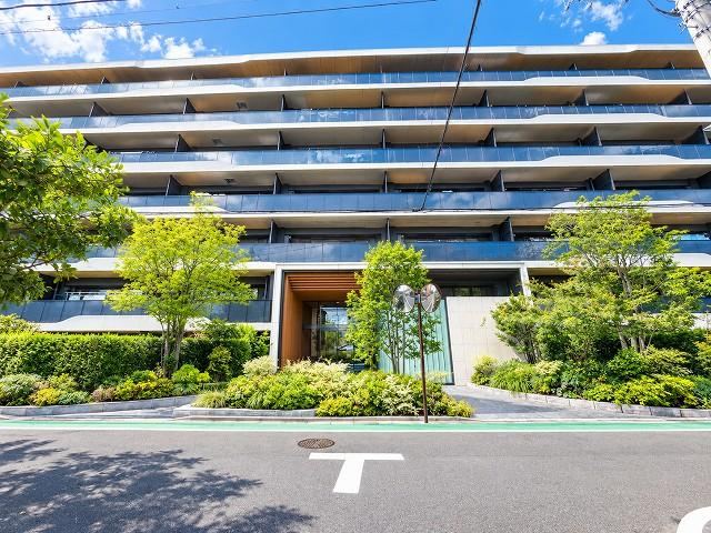 2LDK apartment in Nerima Ward, Tokyo - Photo 1