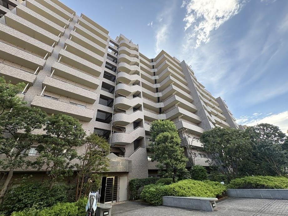 3LDK apartment in Setagaya Ward, Tokyo - Photo 1