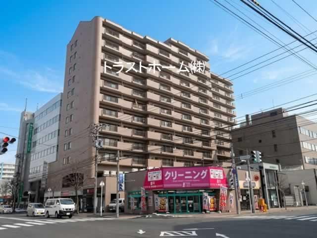 5LDK apartment in Chuo Ward, Sapporo, Hokkaido - Photo 1