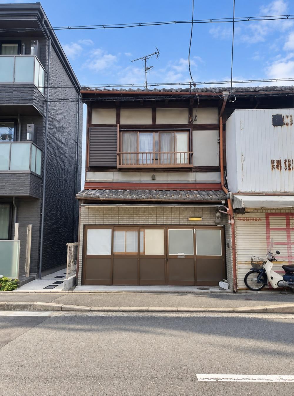 4DK house in Shimogyo Ward, Kyoto - Photo 1