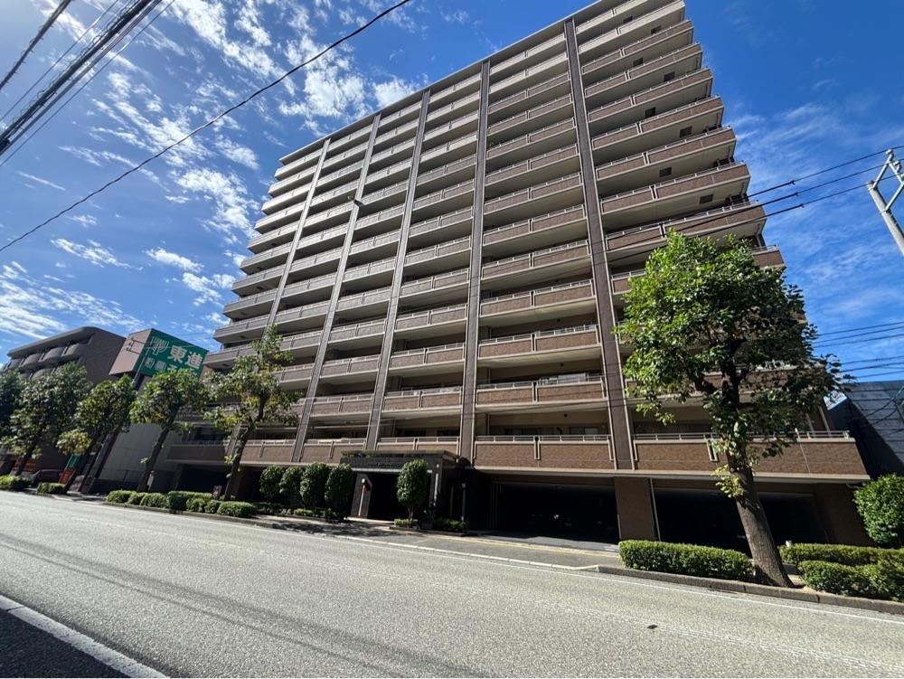 3LDK apartment in Yamaguchi, Yamaguchi - Photo 1