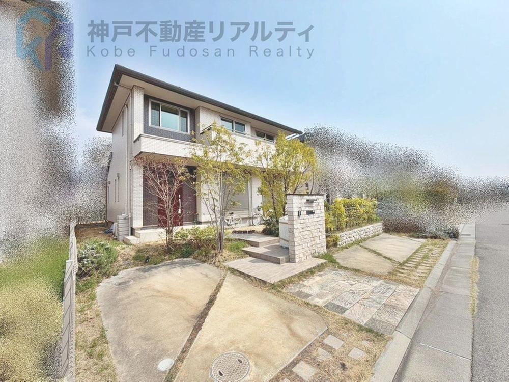 4LDK house in Ashiya, Hyogo - Photo 1