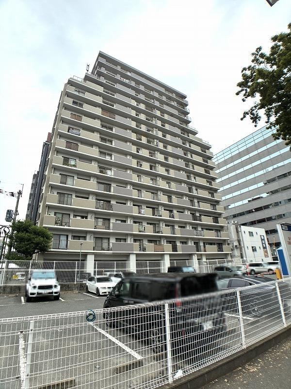 2LDK apartment in Hakata Ward, Fukuoka - Photo 1