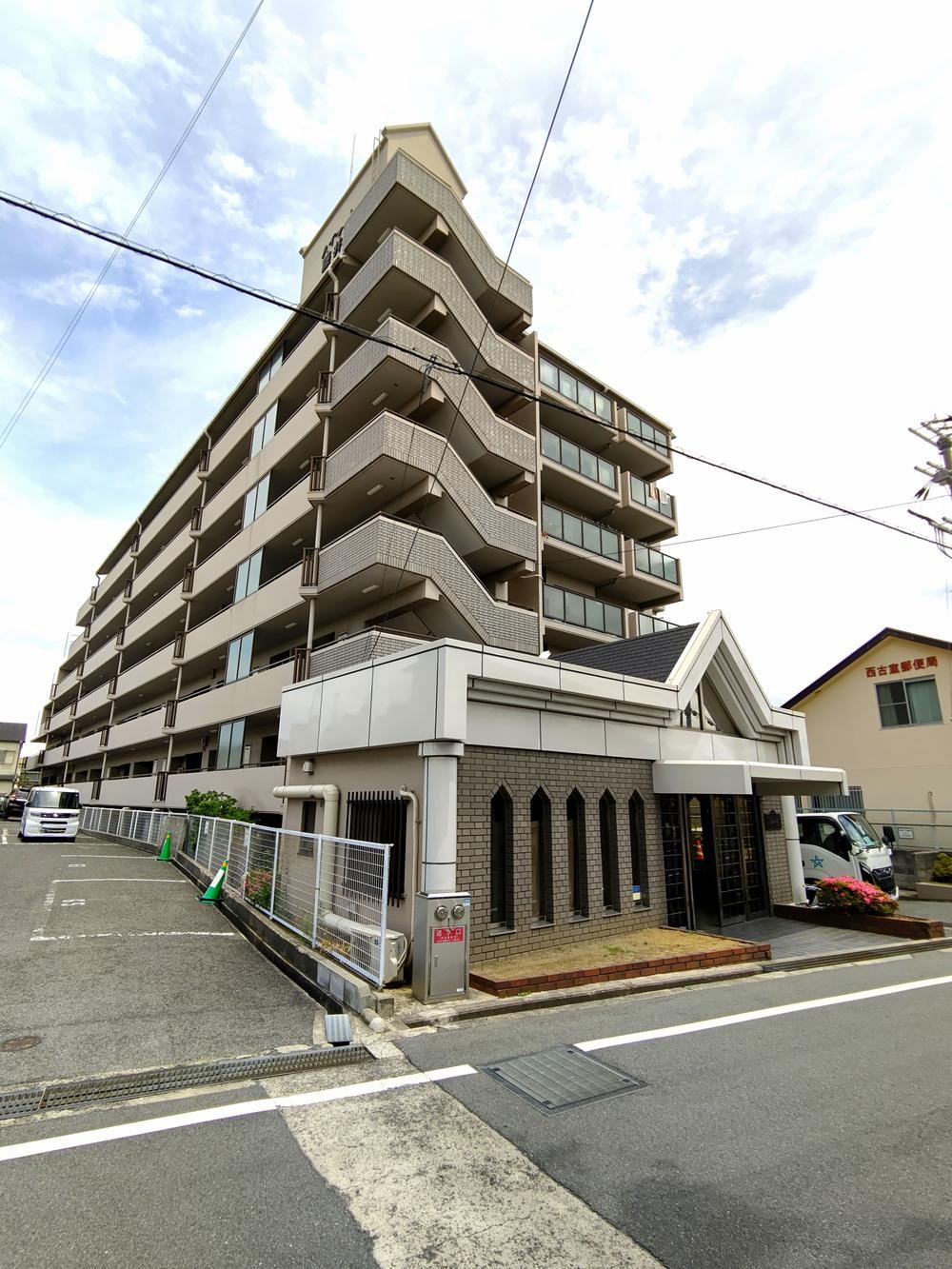 2LDK apartment in Fujiidera, Osaka - Photo 1