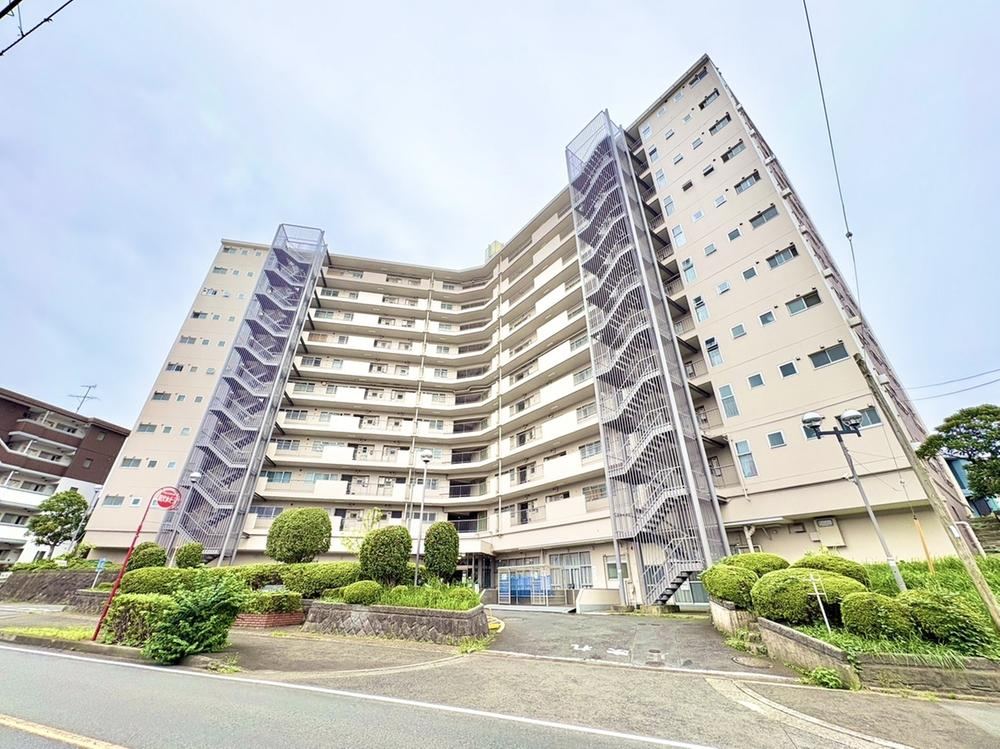 2LDK apartment in Fujisawa, Kanagawa - Photo 1