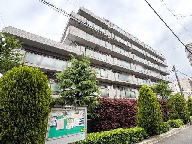 3LDK apartment in Konan Ward, Yokohama, Kanagawa - Photo 1