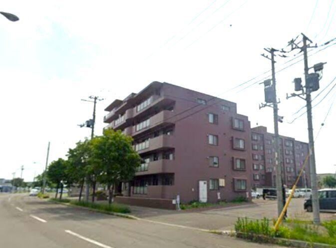 3LDK apartment in Kita Ward, Sapporo, Hokkaido - Photo 1