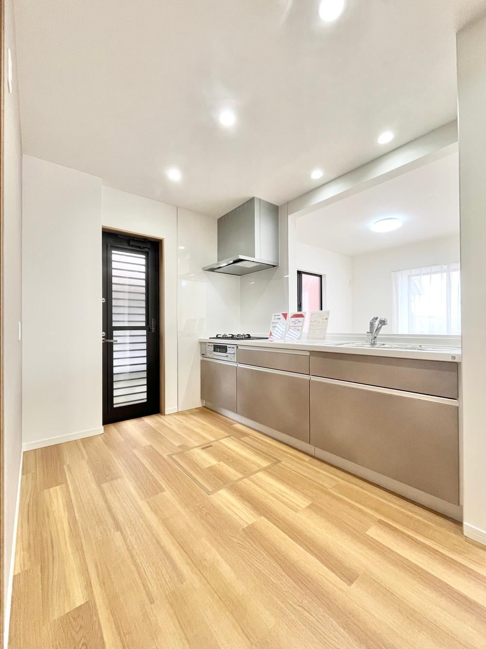 3LDK+S house in Funabashi, Chiba - Photo 1