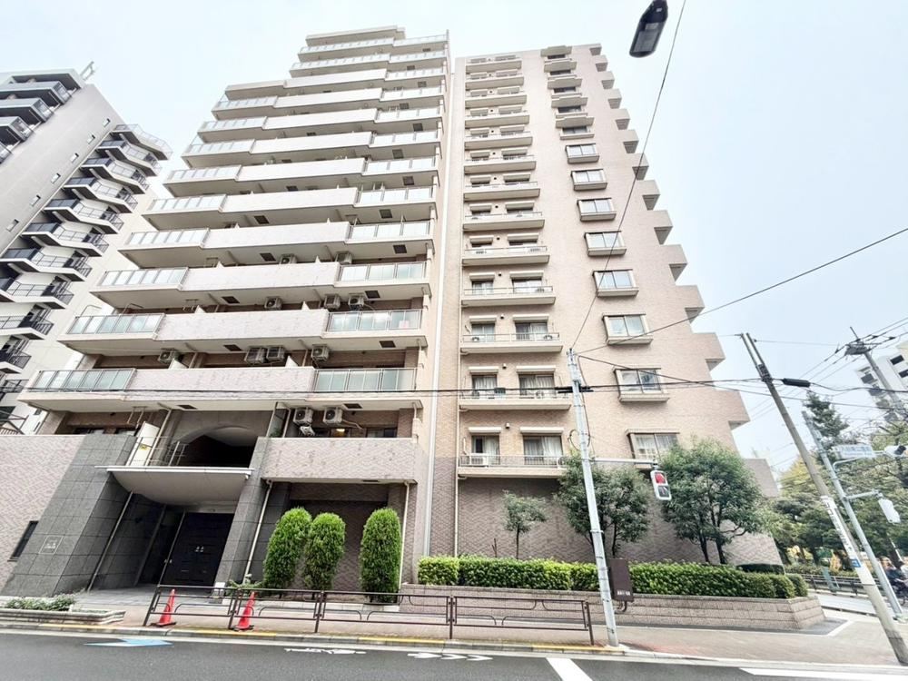 1LDK+S apartment in Taito Ward, Tokyo - Photo 1