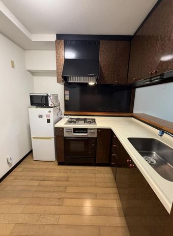 3LDK apartment in Nishi Ward