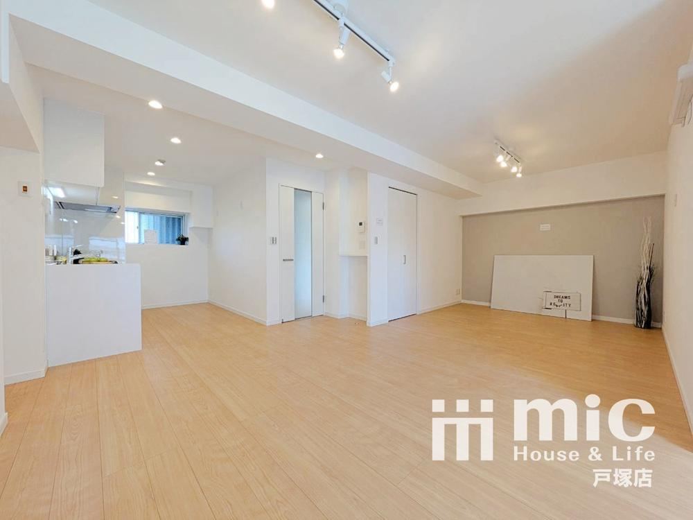 3LDK apartment in Konan Ward, Yokohama, Kanagawa - Photo 1