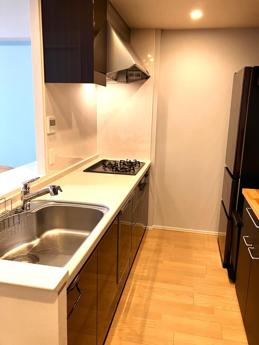 3LDK+2S apartment in Soka, Saitama - Photo 1