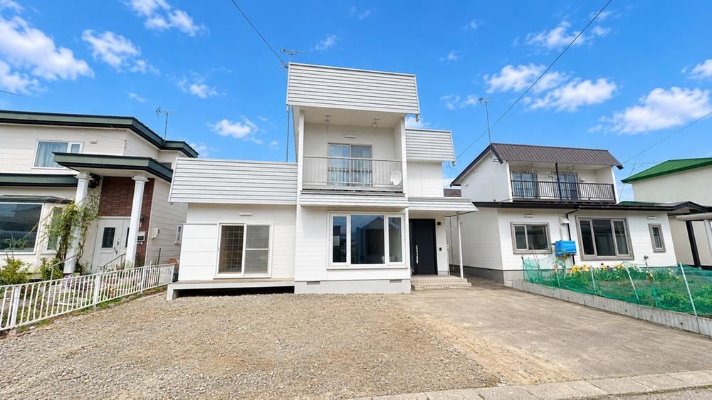 5LDK house in Obihiro, Hokkaido - Photo 1