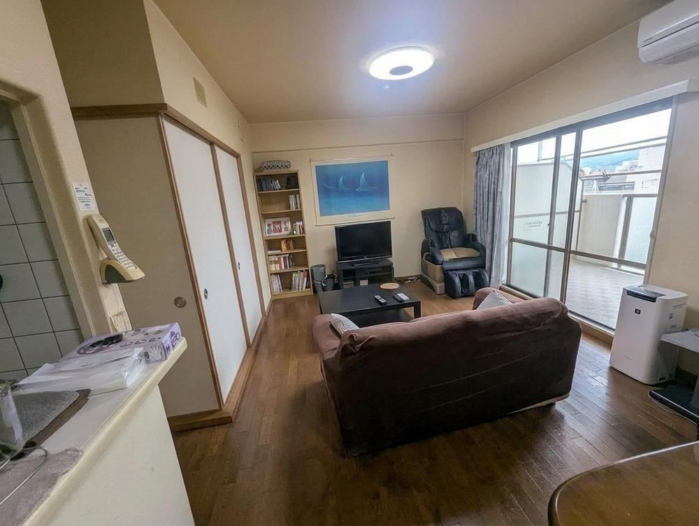 3LDK apartment in Kaizuka, Osaka - Photo 1