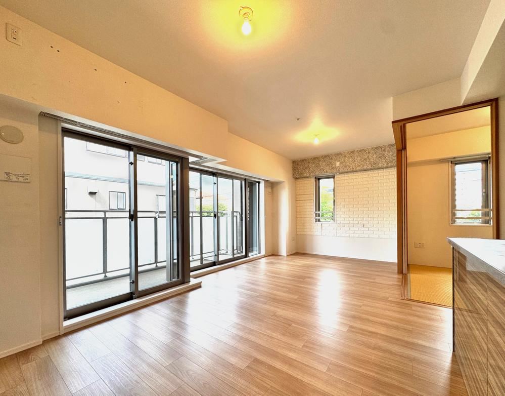 3LDK apartment in Nishinomiya, Hyogo - Photo 1
