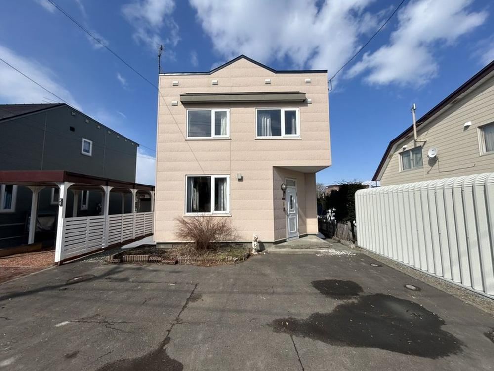 4LDK house in Ebetsu, Hokkaido - Photo 1