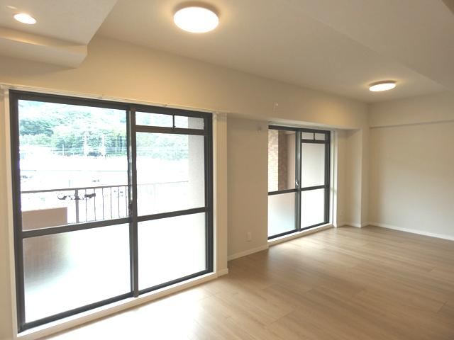 3LDK apartment in Kaita, Aki District, Hiroshima - Photo 1