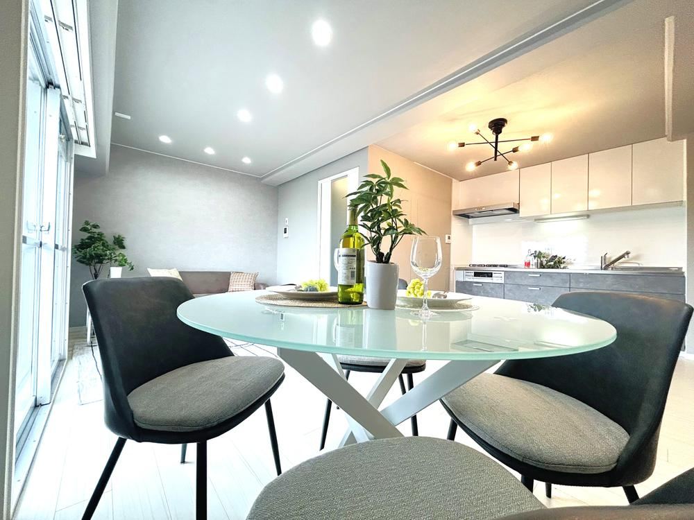 3LDK apartment in Toyonaka, Osaka - Photo 1