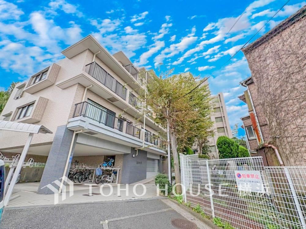 3LDK apartment in Totsuka Ward, Yokohama, Kanagawa - Photo 1