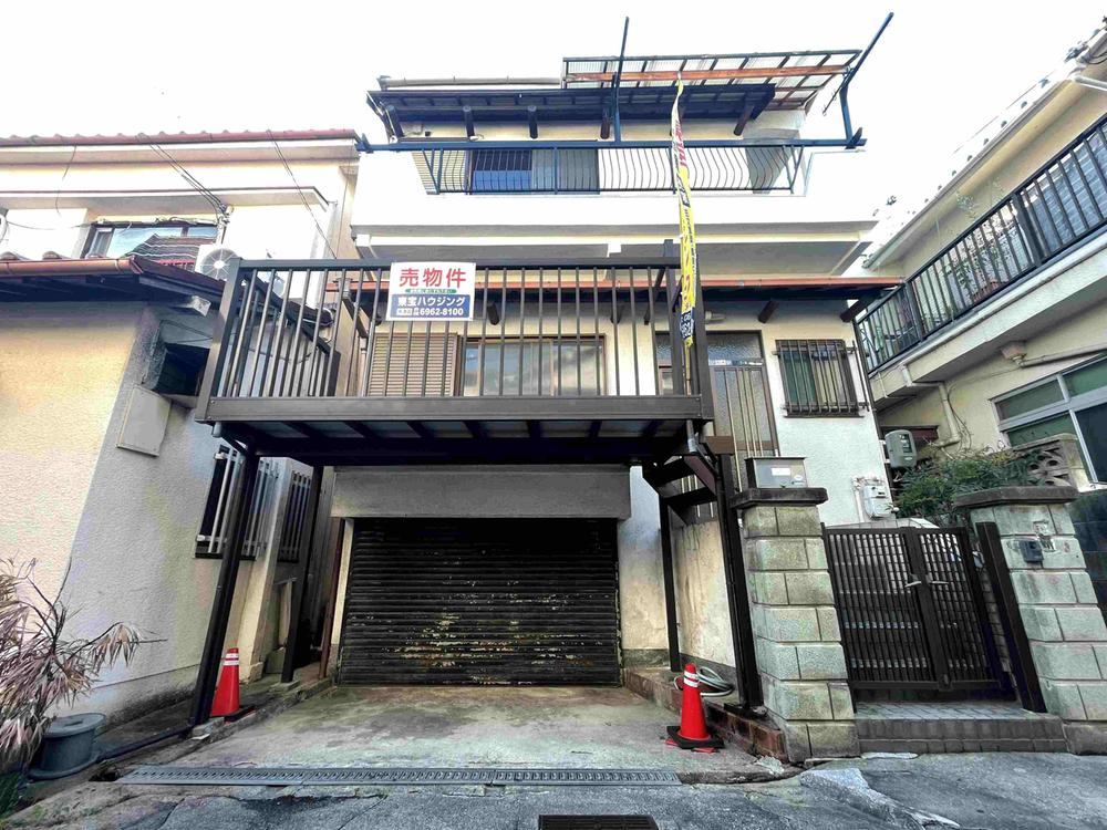 5DK house in Higashiosaka, Osaka - Photo 1