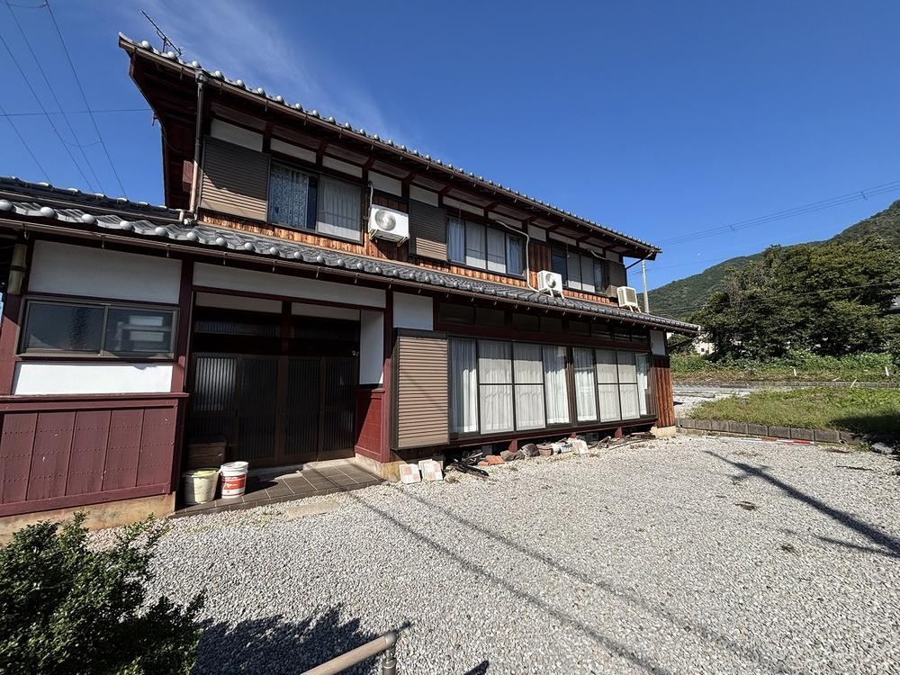 7LDK+S house in Nagahama, Shiga - Photo 1