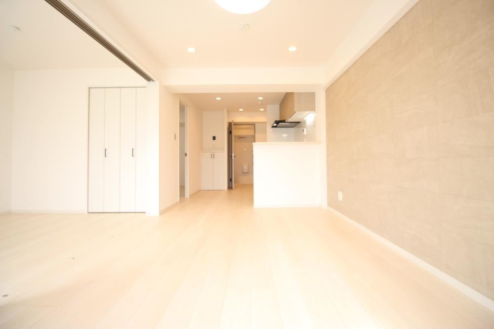 2LDK apartment in Midori Ward, Yokohama, Kanagawa - Photo 1