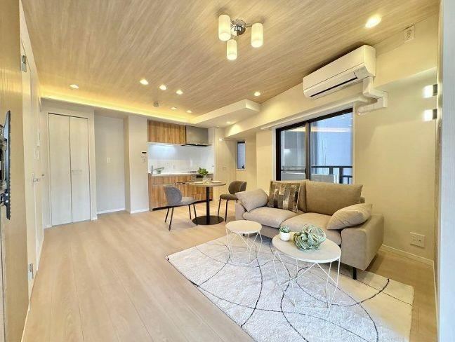 1LDK apartment in Minato Ward, Tokyo - Photo 1