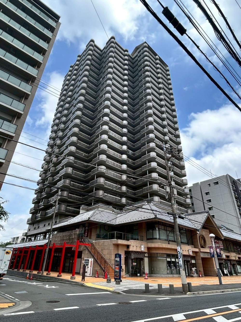 4LDK+S apartment in Tokorozawa, Saitama - Photo 1