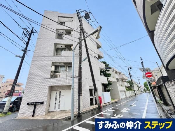 3LDK apartment in Meguro Ward, Tokyo - Photo 1