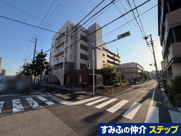 3LDK apartment in Higashinada Ward, Kobe, Hyogo - Photo 1