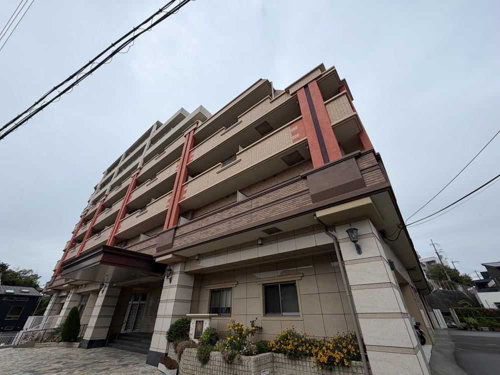 1LDK apartment in Suita, Osaka - Photo 1