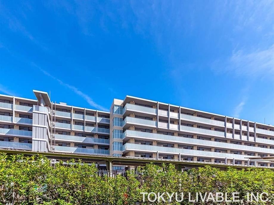 3LDK+S apartment in Saiwai Ward, Kawasaki, Kanagawa - Photo 1