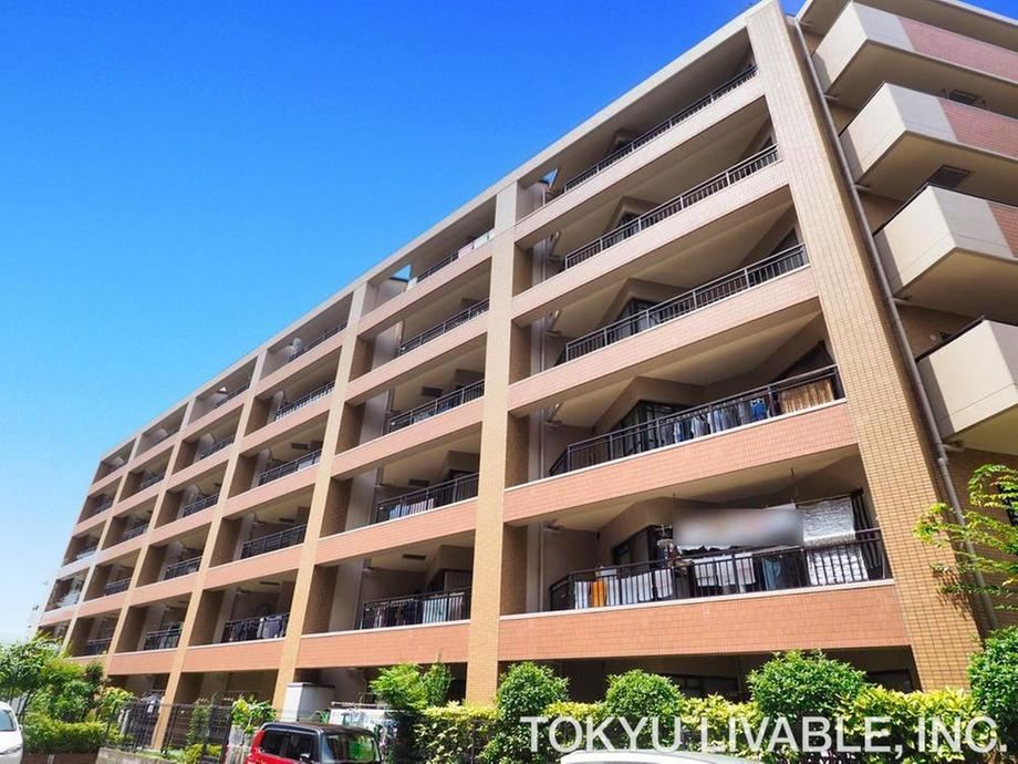 3LDK apartment in Ikeda, Osaka - Photo 1