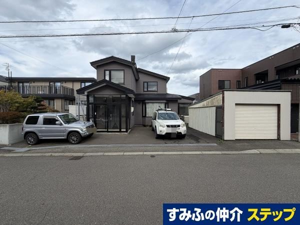 4LDK+S house in Toyohira Ward, Sapporo, Hokkaido - Photo 1