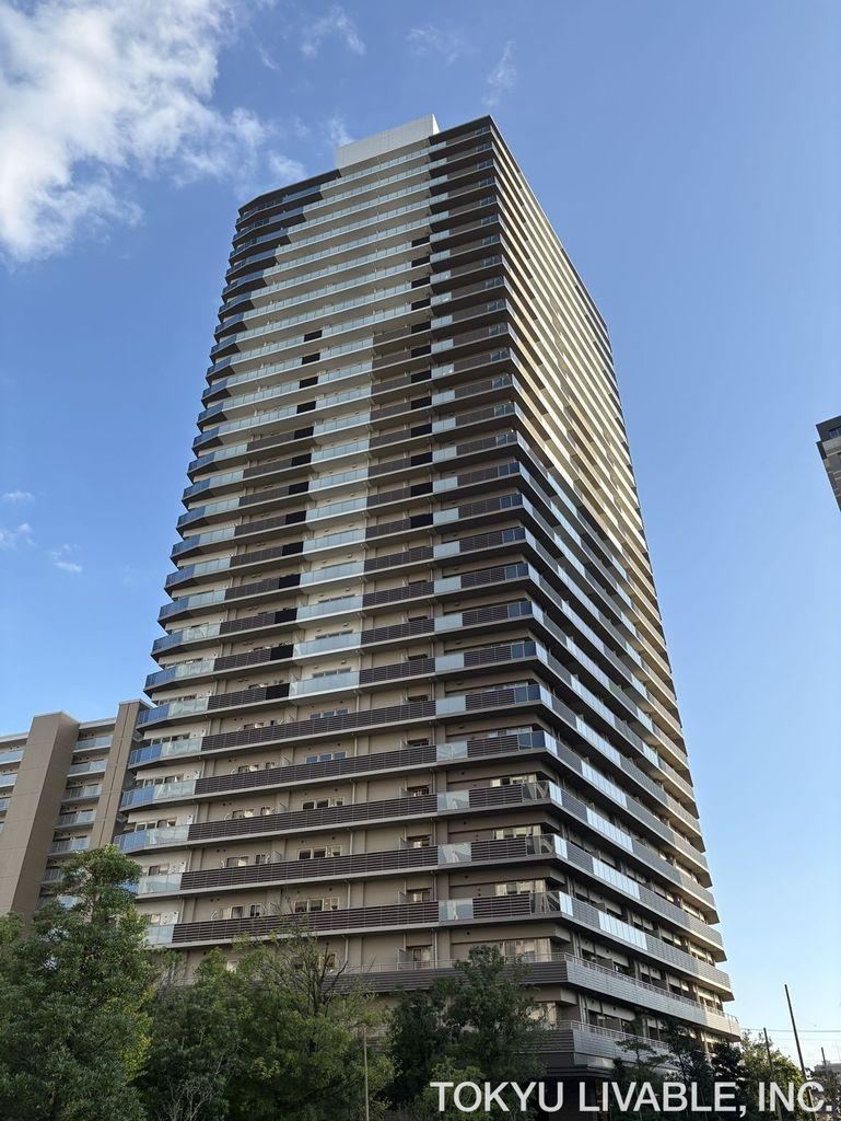 3LDK apartment in Kashiwa, Chiba - Photo 1