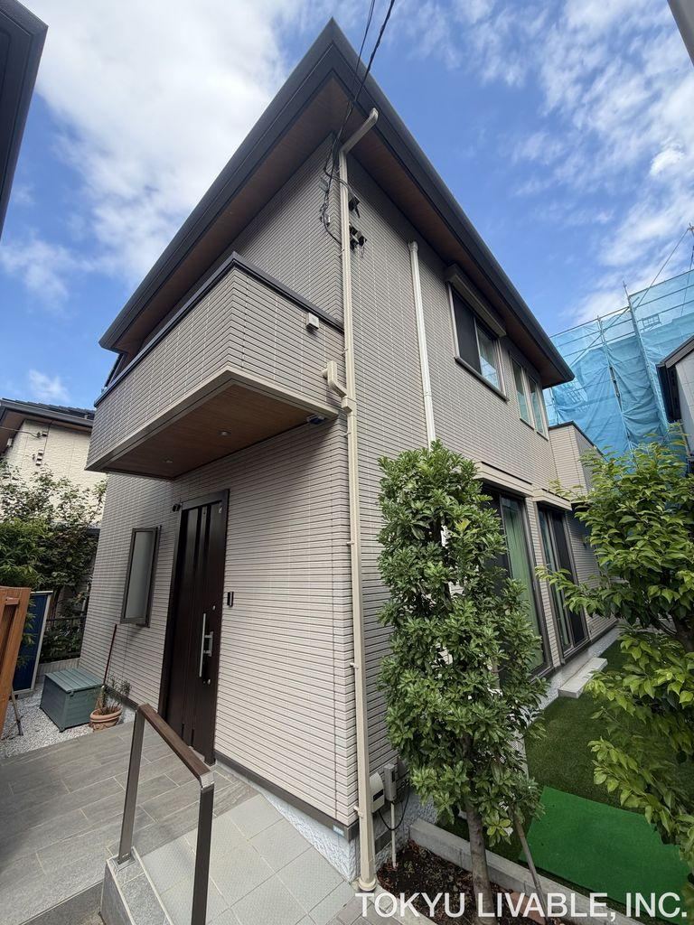 2LDK+S house in Nerima Ward, Tokyo - Photo 1