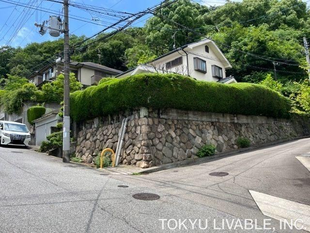 4LDK house in Takarazuka, Hyogo - Photo 1