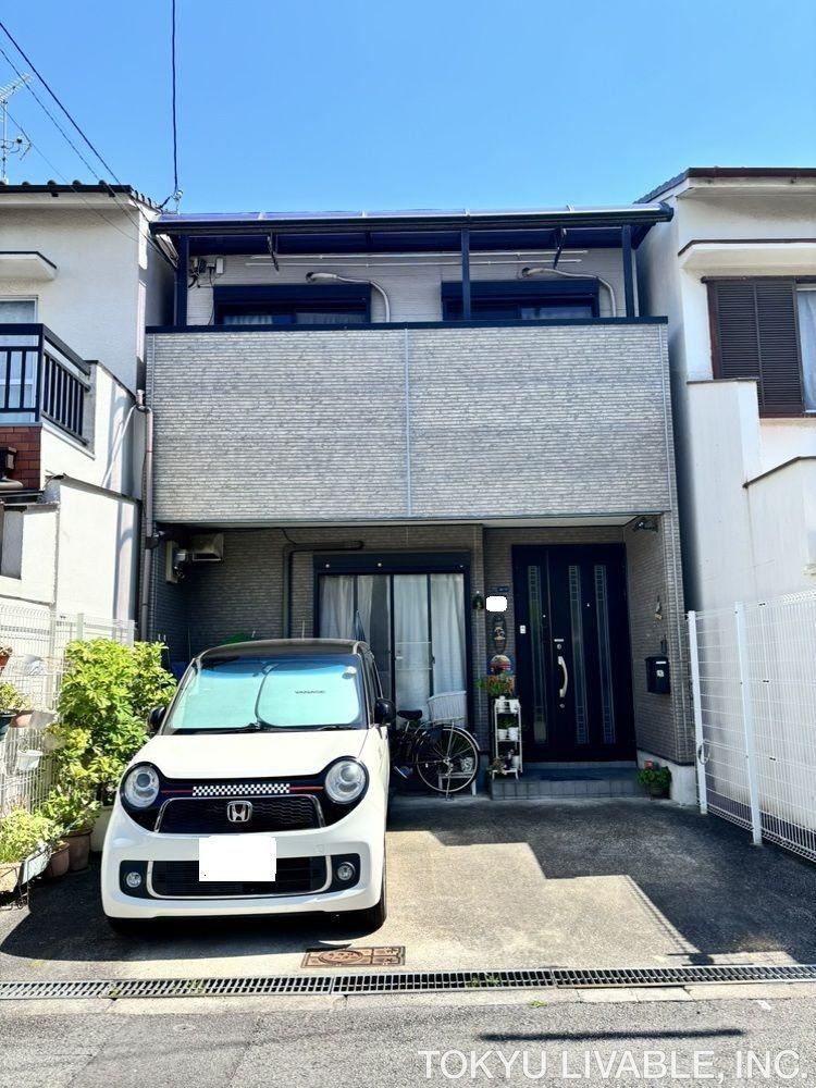5LDK house in Higashisumiyoshi Ward, Osaka - Photo 1