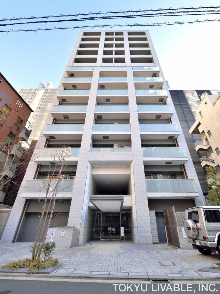 1LDK apartment in Minato Ward, Tokyo - Photo 1
